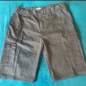 Regal Wear Grey Cargo Shorts 
Size 36